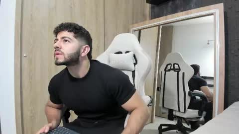 THIAGO online show from July 18, 3:30 am