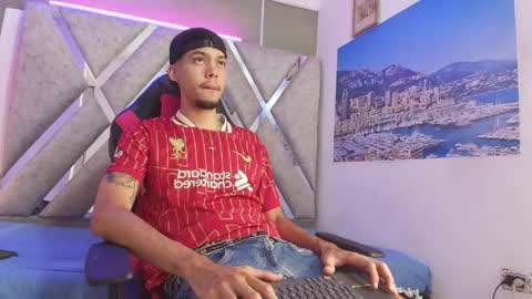 Thiago online show from May 23, 8:38 pm
