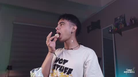 Thiago online show from December 9, 3:18 am