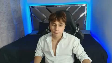 Thiago online show from July 11, 8:34 pm