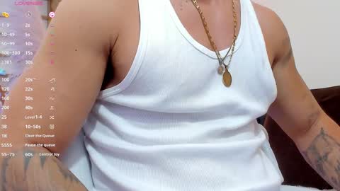 Snapshot of thiagof__x chatting on March 10, 2:50 am Thiago online show from March 10, 2:50 am