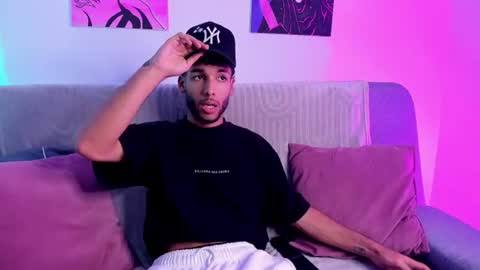 ThiagoFerreti online show from July 15, 3:23 am