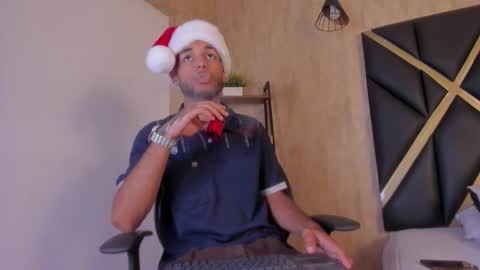 ThiagoFerreti online show from December 22, 3:13 am