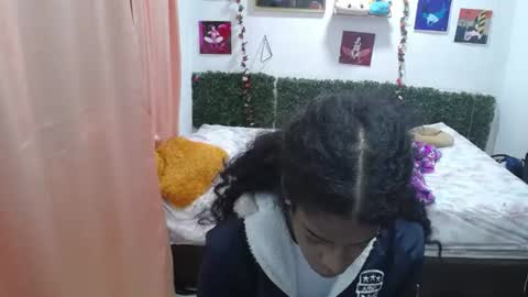 thiana_horny online show from June 19, 3:40 pm