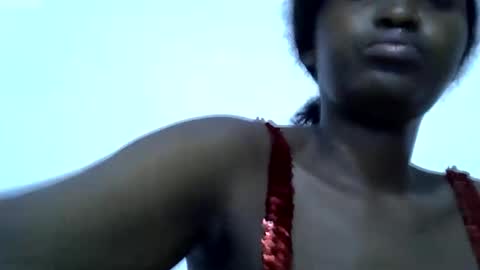 Snapshot of thick_eviey chatting on September 19, 2:59 am love online show from September 19, 2:59 am