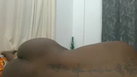 Snapshot of thick_jojo chatting on January 17, 1:47 am Call me Taliee online show from January 17, 1:47 am