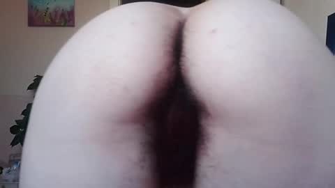 Snapshot of thickforest chatting on January 28, 10:44 am MilkyChoco online show from January 28, 10:44 am