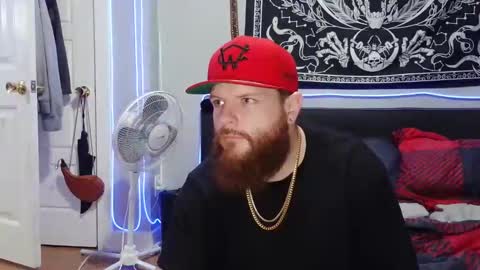 ThickHandsomeMan online show from December 13, 7:15 am