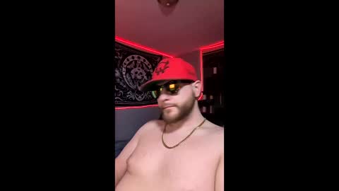 ThickHandsomeMan online show from December 15, 5:58 am