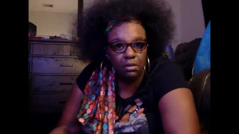 Thickumzz41 online show from May 13, 9:41 am