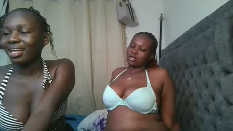 thicky_rue2 online show from June 26, 5:13 am