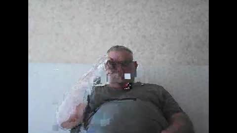 Snapshot of thierrysymp chatting on October 4, 9:29 am Thierrysymp online show from October 4, 9:29 am