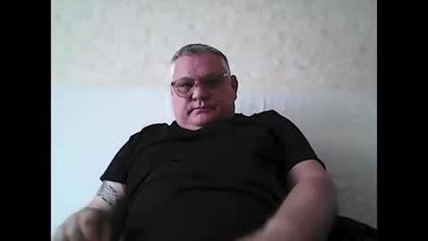 Snapshot of thierrysymp chatting on October 18, 9:24 am Thierrysymp online show from October 18, 9:24 am