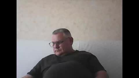 Snapshot of thierrysymp chatting on October 7, 2:46 pm Thierrysymp online show from October 7, 2:46 pm
