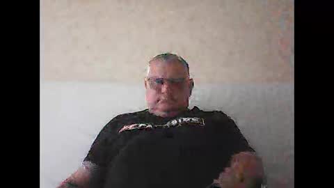 Snapshot of thierrysymp chatting on October 13, 3:36 pm Thierrysymp online show from October 13, 3:36 pm