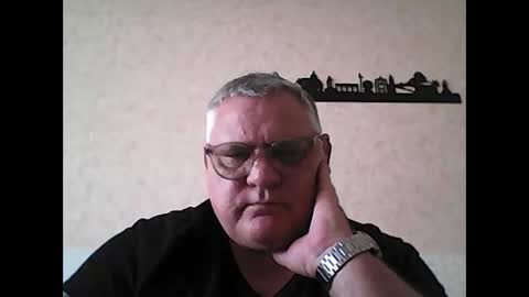 Snapshot of thierrysymp chatting on October 15, 4:08 pm Thierrysymp online show from October 15, 4:08 pm