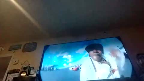 lola...and...thiggy online show from December 24, 6:44 am