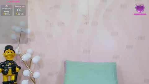 Eva  online show from July 17, 1:13 pm