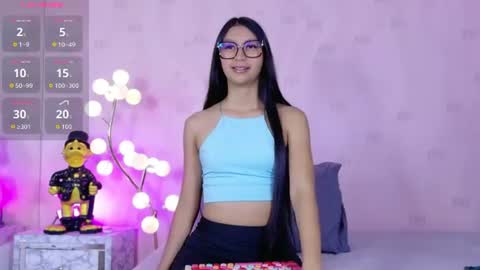 Eva  online show from July 8, 1:25 pm