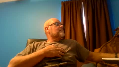 thisguy374 online show from July 2, 11:37 am