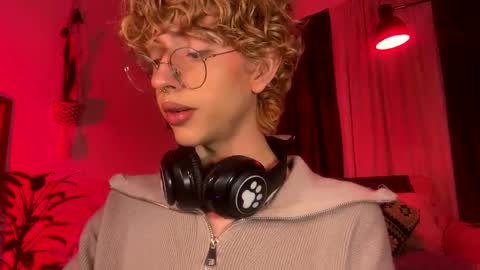 Damiano online show from April 20, 11:30 pm