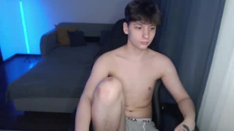 Thomas Hill online show from January 25, 10:18 pm