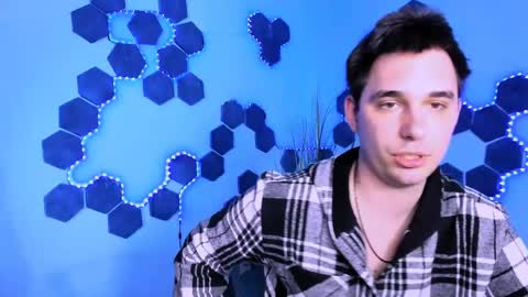 Thomas online show from May 12, 7:01 pm