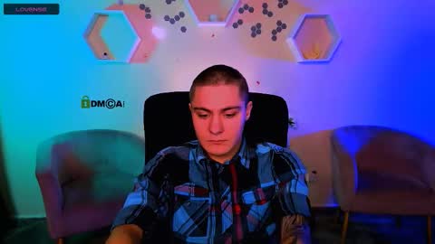 Thomas online show from November 25, 9:41 am