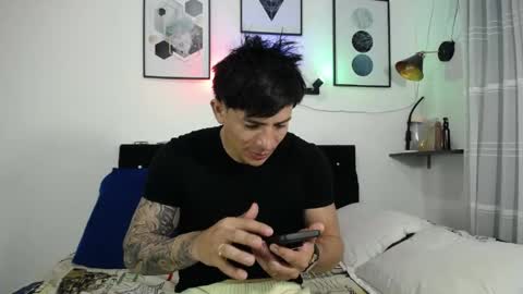 thomas_hot369 online show from March 30, 5:02 pm