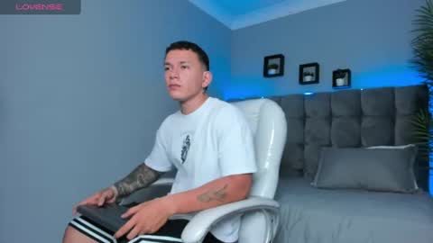 Thomas online show from August 1, 2:40 pm