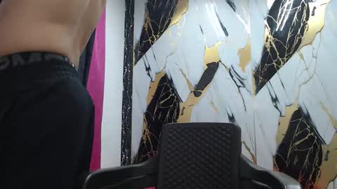 Thomas online show from November 30, 8:49 pm