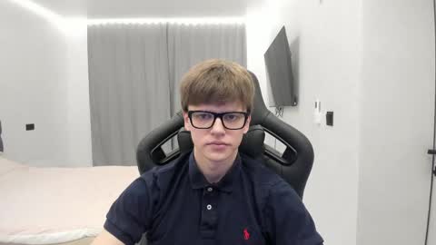 Tomas online show from April 29, 5:30 pm