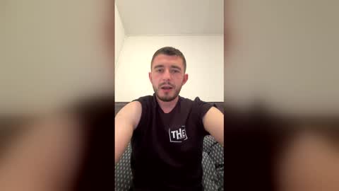 thomaspiston1996 online show from May 24, 7:59 am