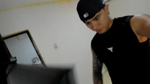 thomson_hot01 online show from February 24, 5:10 am