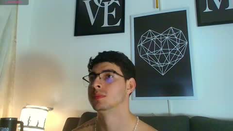 thomylov online show from December 1, 3:48 am