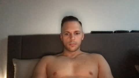 Snapshot of thorhh1991 chatting on January 5, 2:19 pm thorhh1991 online show from January 5, 2:19 pm
