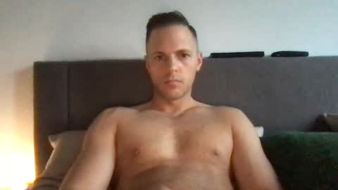 Snapshot of thorhh1991 chatting on January 23, 3:22 pm thorhh1991 online show from January 23, 3:22 pm