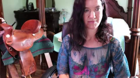 ThornburyRose online show from April 30, 8:57 pm