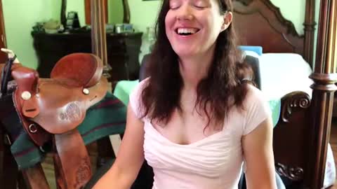 ThornburyRose online show from June 22, 5:20 pm