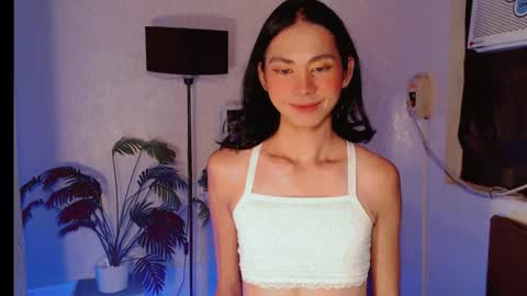 thrishafox online show from February 1, 7:11 pm