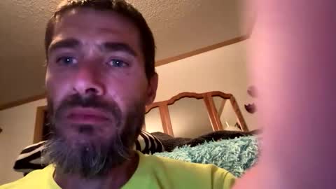 throbbing8585 online show from June 8, 7:20 am