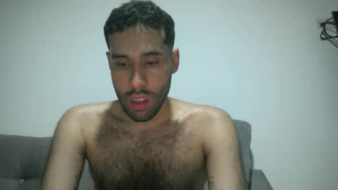 Snapshot of throwawayyourgun chatting on February 5, 1:37 am Luka online show from February 5, 1:37 am