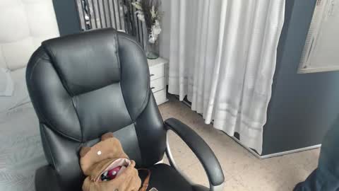 LIA online show from February 23, 11:34 am