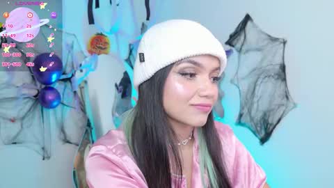 Snapshot of tianale chatting on October 15, 2:26 am Tiana Le online show from October 15, 2:26 am