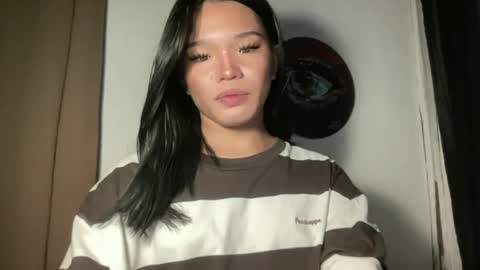Ms. Tiara online show from June 26, 8:42 am
