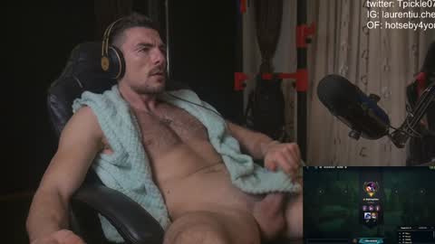 tickle_my_pickle07 online show from December 2, 4:48 pm