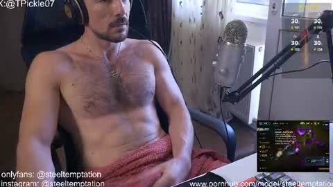tickle_my_pickle07 online show from August 7, 10:13 am