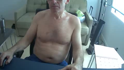 JustMe online show from March 12, 7:14 pm