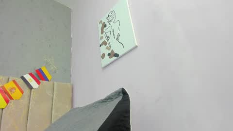 tiffany_mendez online show from June 20, 12:11 pm