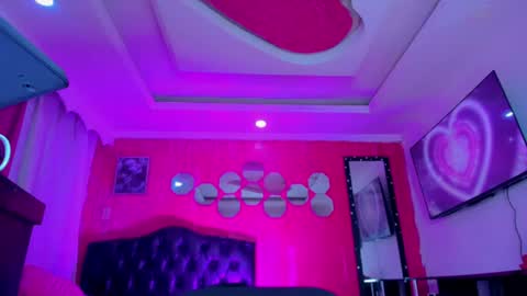 tiffanymackensyy69 online show from June 22, 3:25 am